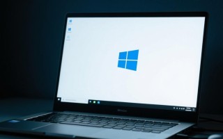 Windows 10睡眠后白屏怎么办？教你3步快速解决！
